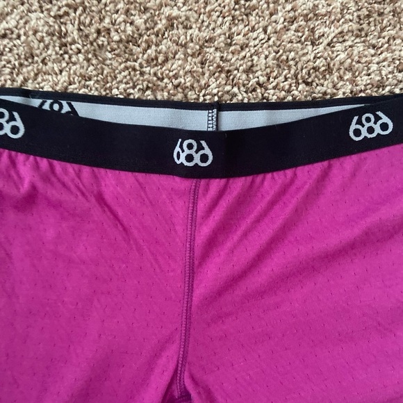 686 First Layer of Insulation Womens  Pants Size Medium - Picture 2 of 6